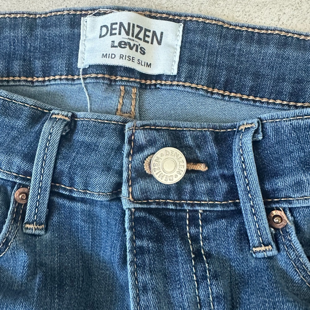 Women's Blue Jeans